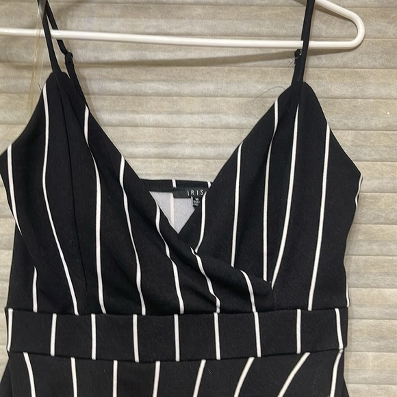 Black and white romper - Picture 4 of 4